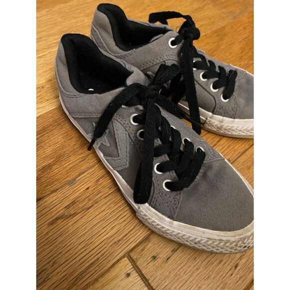 Converse All Star kid's Unisex Grey Canvas lace up Sneakers size 13 - Picture 2 of 9